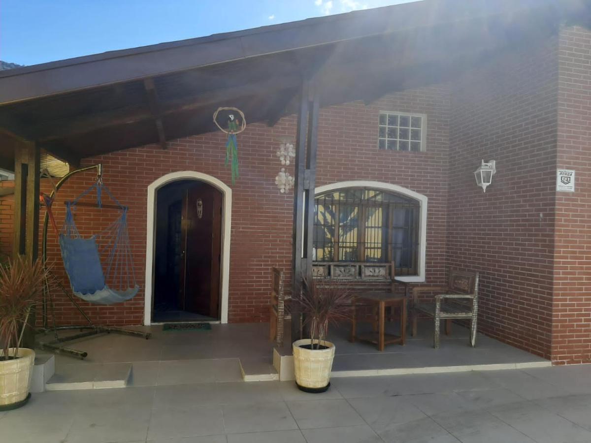 Casa Grande Com Piscina Churrasqueira E Garagem Do Lazaro * Ubatuba
