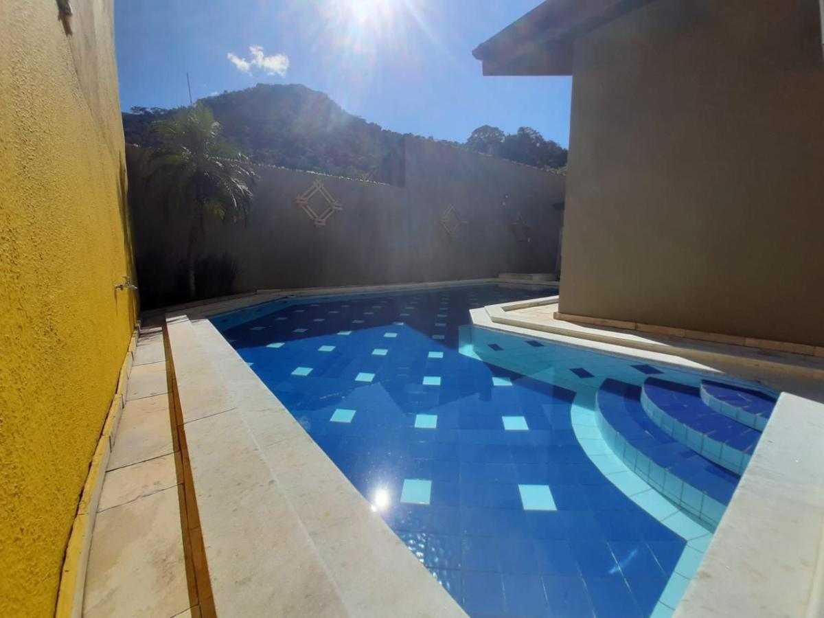 Casa Grande Com Piscina Churrasqueira E Garagem Do Lazaro Casa de férias *